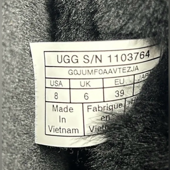 UGG Classic Sequin Inser Zip Boots Black faux zipper Perfect Condition - Picture 8 of 8